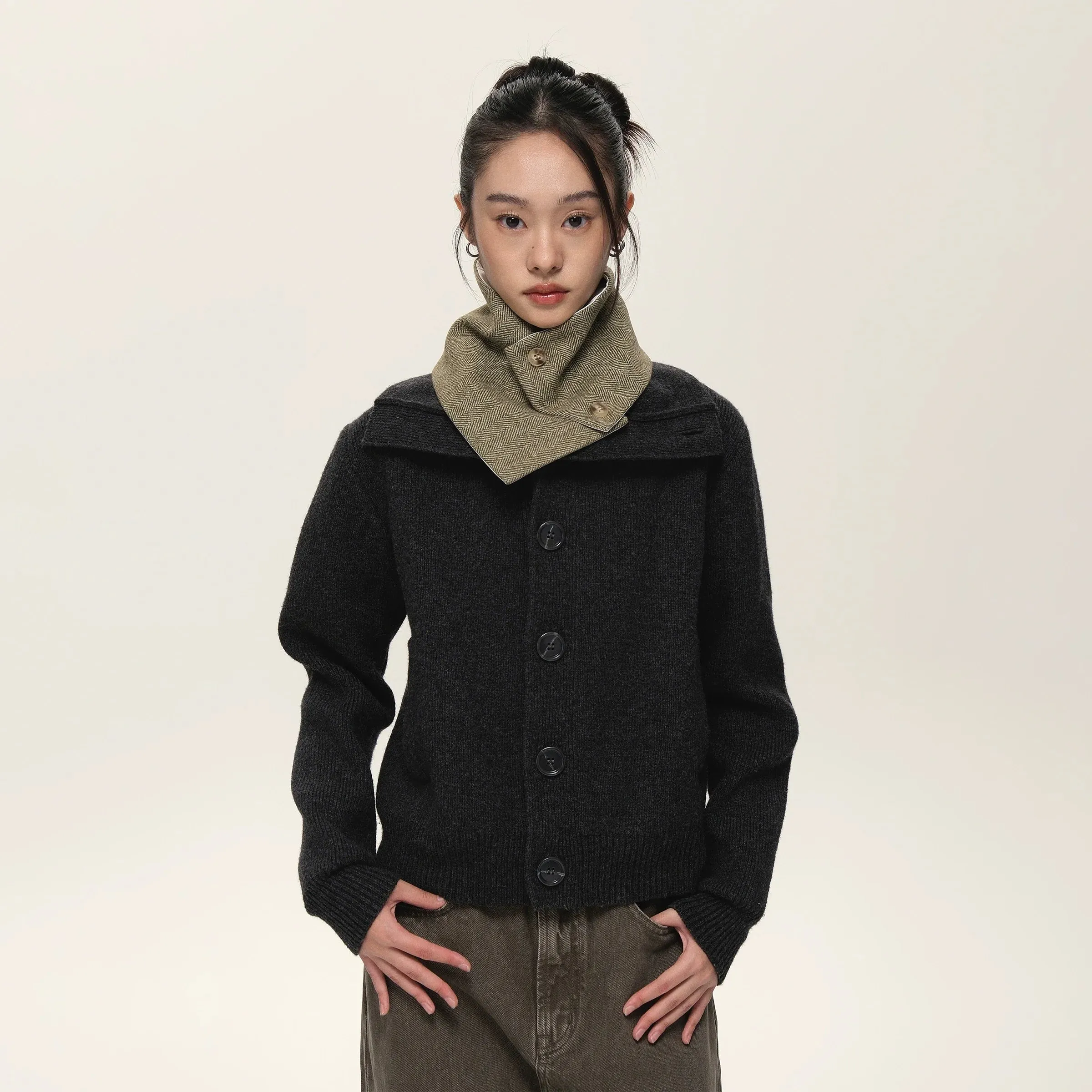 Buttoned Neck Warmer