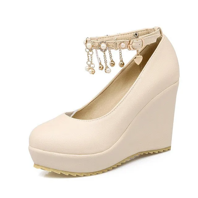 Cole Charm Pumps