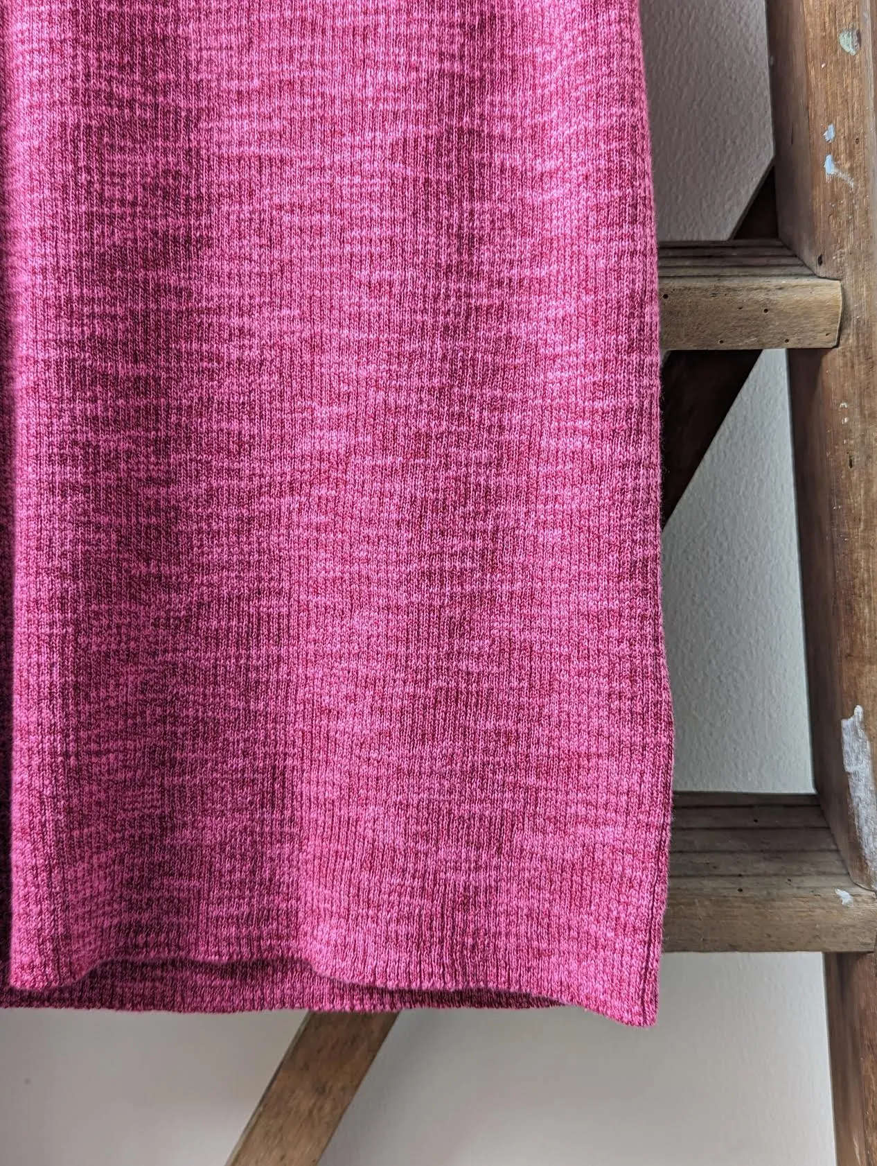Cranberry Pivoine Tank Top
