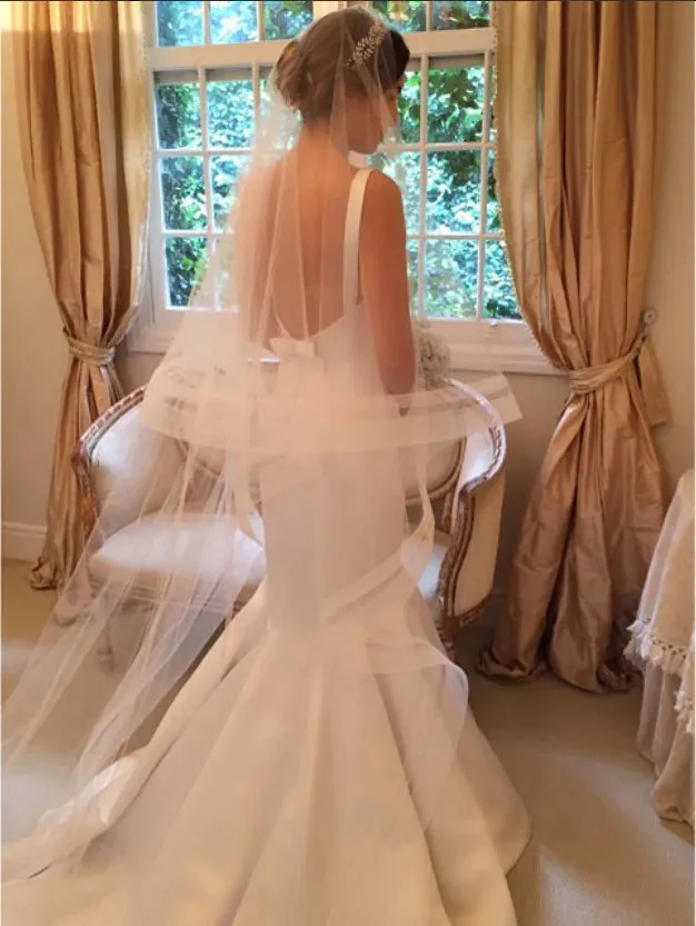 Luolandi Alluring Satin Spaghetti Straps Neckline Mermaid Wedding Dresses Simple Bridal Gown Without Wedding Veil