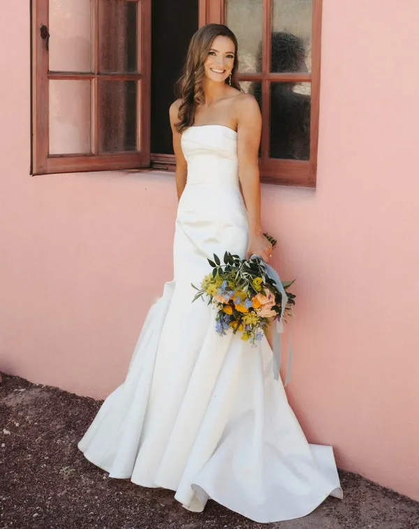 Luolandi Elegant Mermaid Strapless Satin Sleeveless Wedding Dresses Off Shoulder Sexy