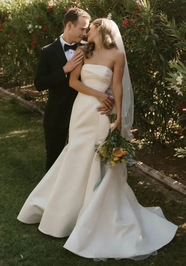 Luolandi Elegant Mermaid Strapless Satin Sleeveless Wedding Dresses Off Shoulder Sexy