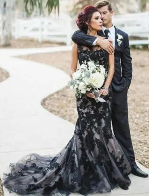 Luolandi Engagement Gothic Wedding Dresses in Color Formal Wedding Dresses Mermaid / Trumpet Illusion Neck Sleeveless Court Train Satin Bridal Gowns