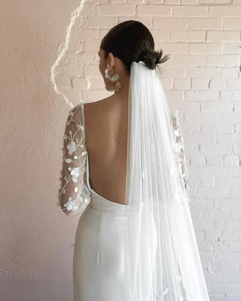 Luolandi Mermaid Sweetheart Satin Long Wedding Dresses with Long Sleeves Elegant
