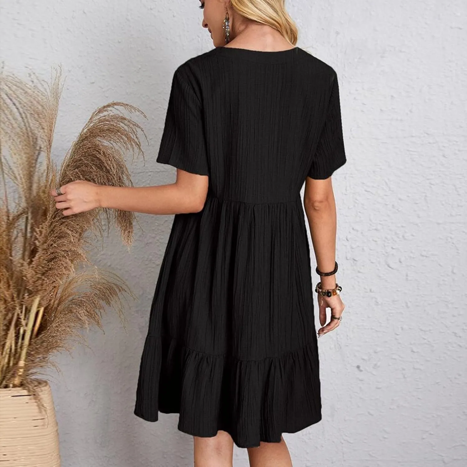 Maxi Dresses for Women 2025 Pleated Tiered A Line Flowy Midi Dress Plus Size Summer Short Sleeve V Neck Casual Dress