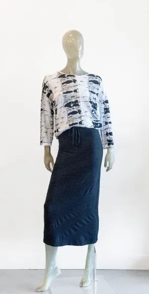 Ozai  Long Black Knit Skirt