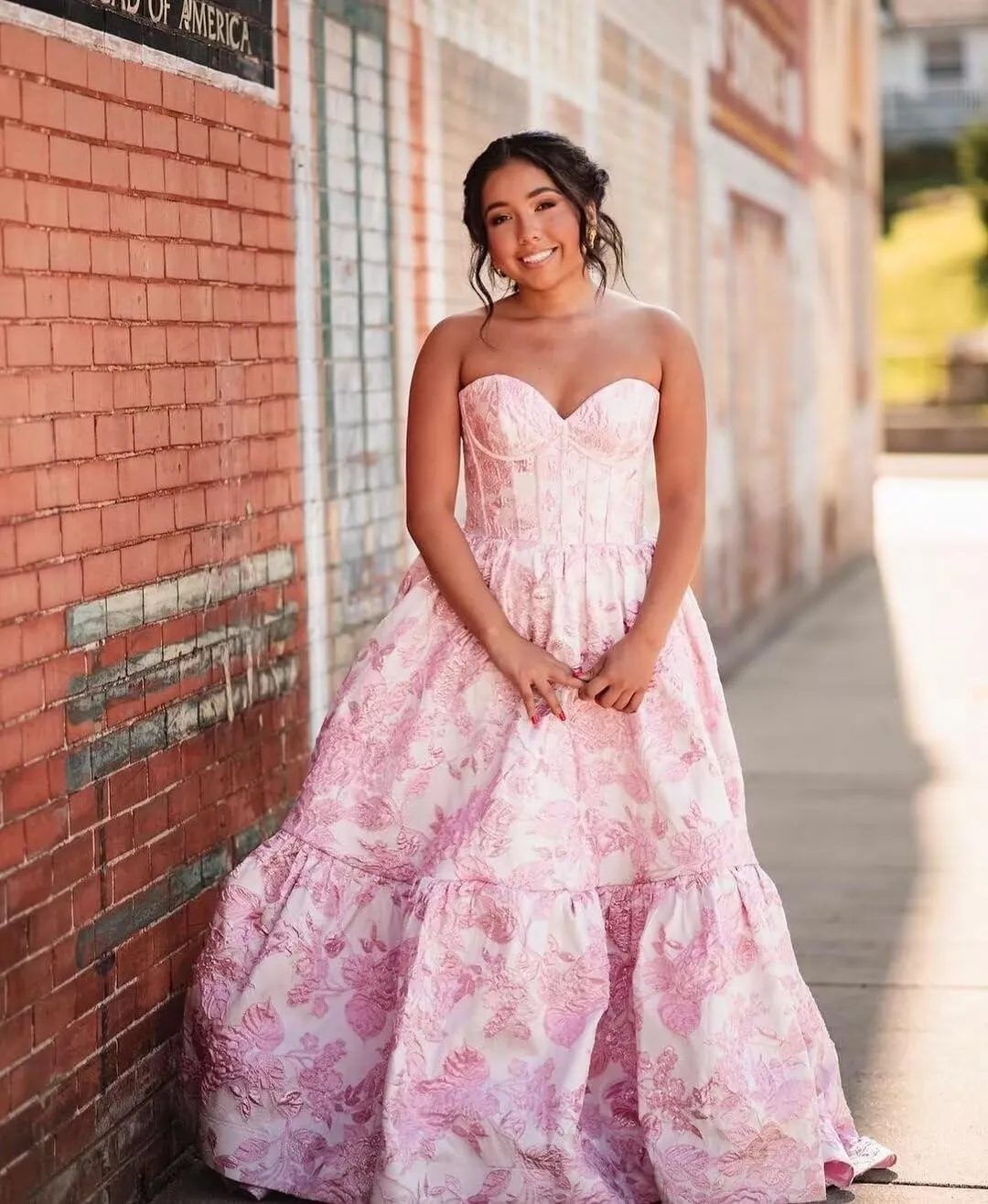 Strapless Corset Prom Dresses 2025 Jacquard Satin Ball Gowns with Pockets Long Formal Evening Dresses XOD0429