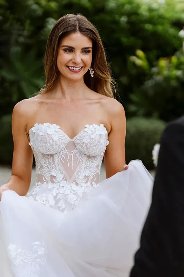 Sweetheart Sleeveless Appliques Lace Boho Wedding Dress Bridal Gown KPW0744