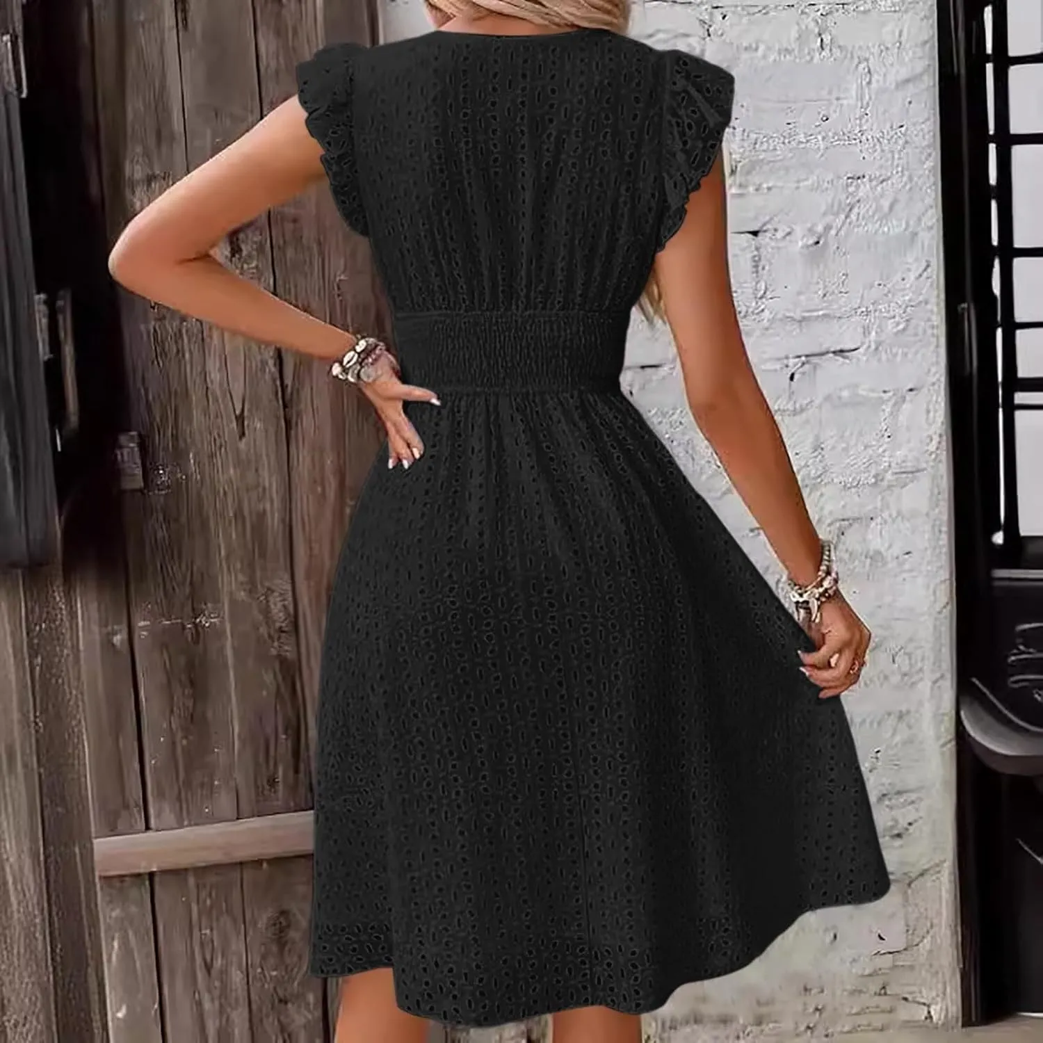 Women's Summer Dresses Sexy Eyelet Lace Embroidery Smocked Dress Flutter Sleeve Midi Long Beach Vacation Sundress