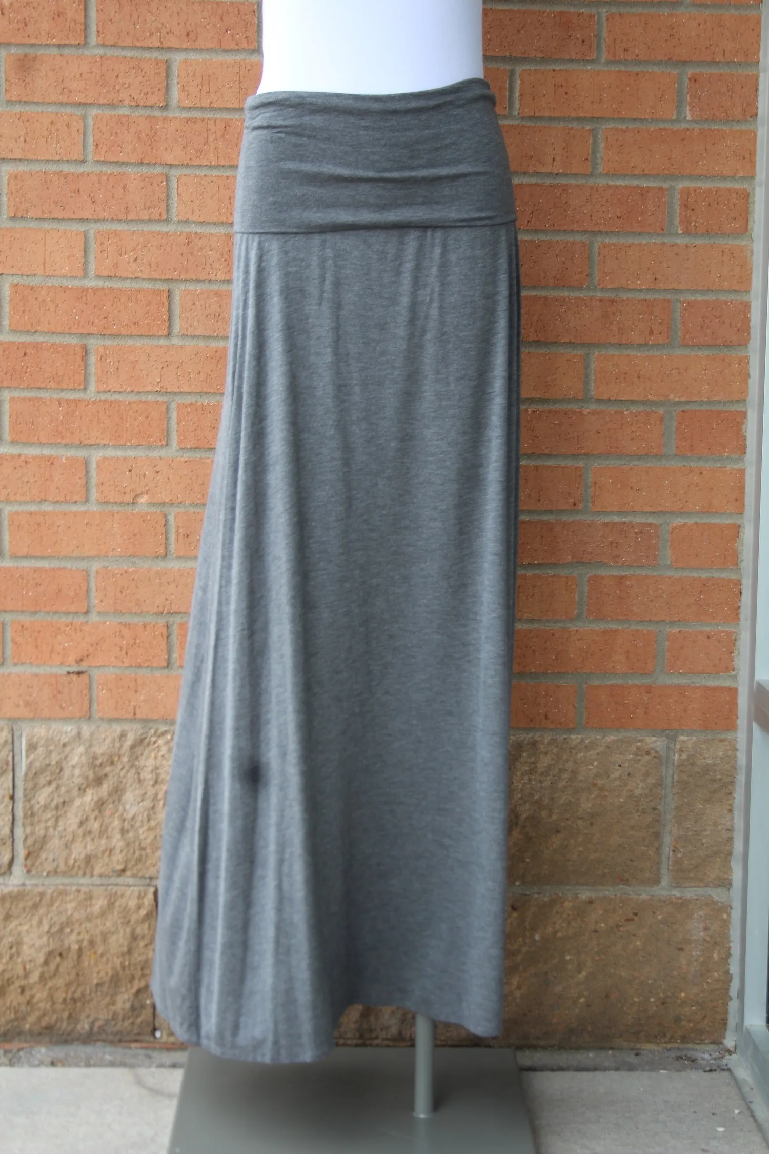 Yahada | Maxi Skirt Charcoal